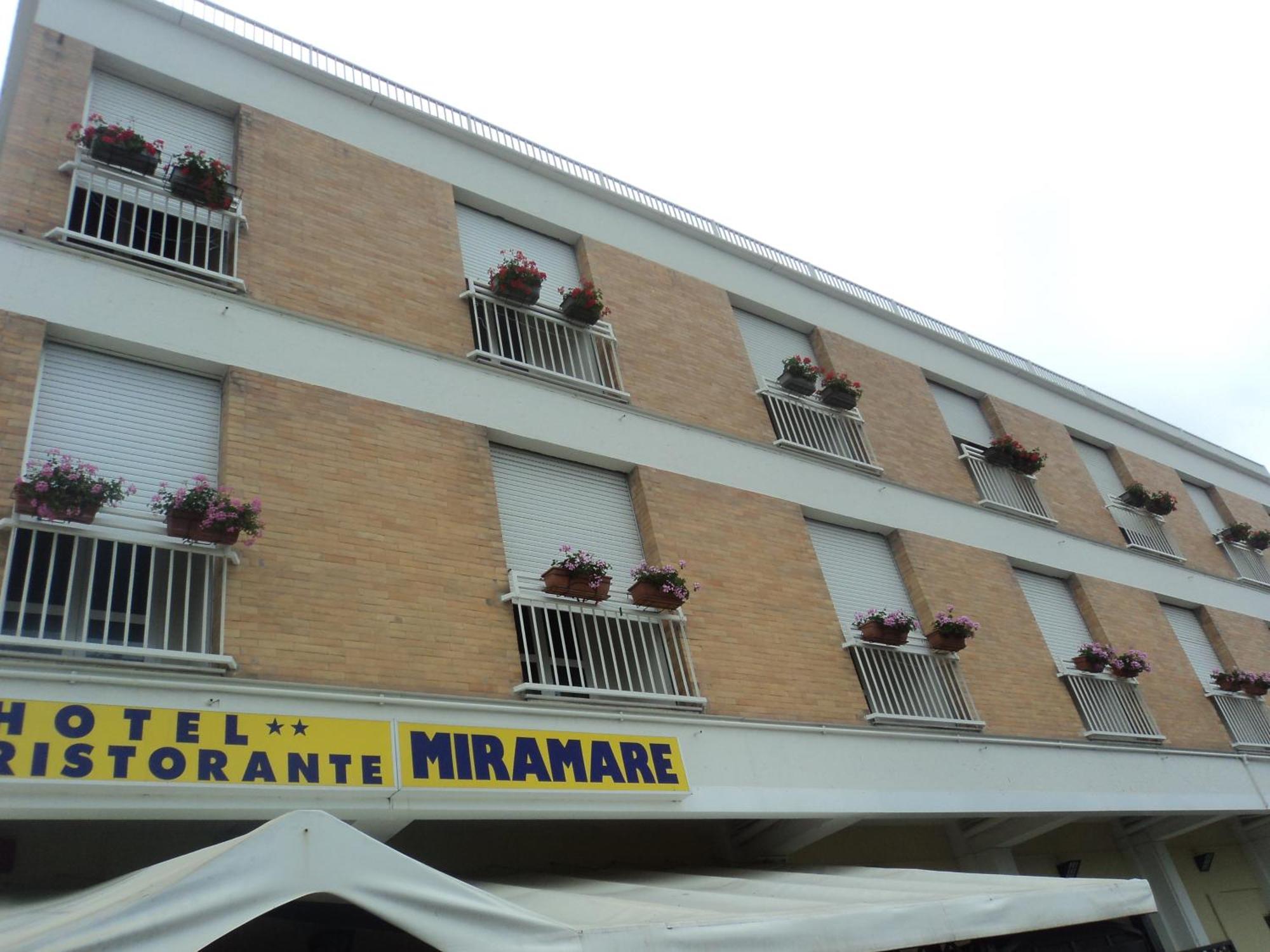 Hotel Ristorante Miramare Pesaro Kültér fotó