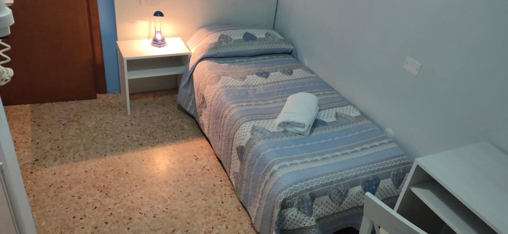 Hotel Ristorante Miramare Pesaro Szoba fotó